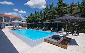 Philoxenia Suites